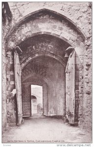 Entrance Gates , Carisbrooke Castle , I.O.W. , 00-10s