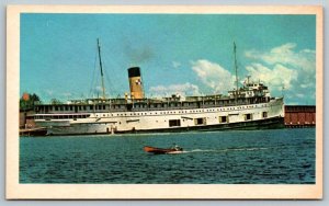 Steamboat  Assiniboia  Great Lakes   Postcard
