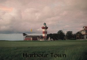 VINTAGE CONTINENTAL SIZE POSTCARD HARBOUR TOWN LIGHTHOUSE HILTON HEAD ISLAND SC