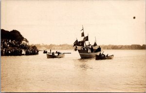 RPPC Lakefront Pageant, Crowds Watching Boats Vintage Postcard O77