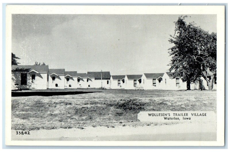c1940 Wollesen's Trailer Village Exterior View Building Waterloo Iowa Postcard