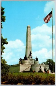 Postcard Springfield Illinois Lincoln Tomb Obelisk Flag 1960s Chrome