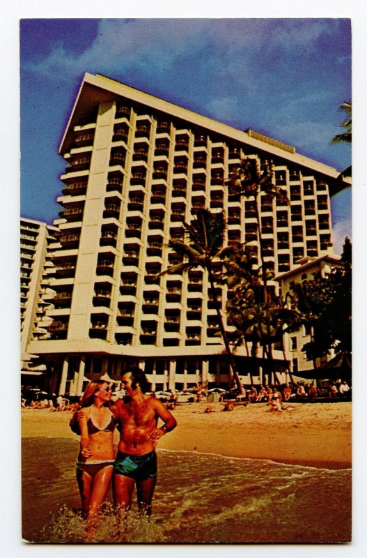 Postcard Surfrider Hotel Waikiki Hawaii Sheraton Hotels Standard View Card