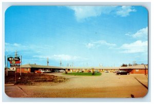 c1950s Vintage Cars Parked at Motel 75 Winnipeg Manitoba Canada Postcard