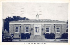 J40/ Leland Mississippi Postcard c1940s U.S. Post Office Building 172