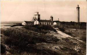 CPA ILE-de-RÉ - Le Sémaphore et le Phare des Baleines (480678)