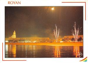 BF40710 royan france le front de mer et l eglise n d  fireworks feu d'artifice