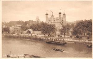 BR58026 the tower of london ship bateaux   uk