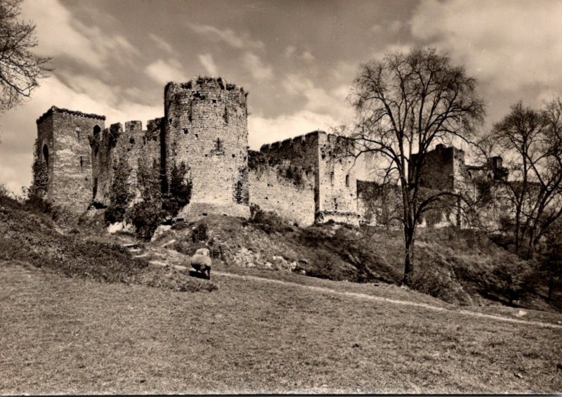 Wales Monmouthshire Chepstow Castle