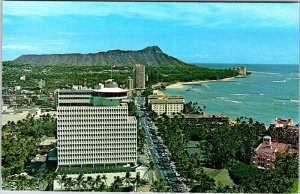 Postcard HIGHWAY SCENE Honolulu - Waikiki Hawaii HI AM8750