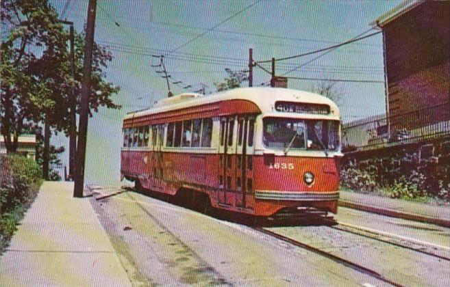 Trolley Pittsburgh Railways PCC Car 1635