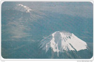 Volcanes - Popocatepetl e Ixtaccihuatl - Vocanoes ; Mexico , air view , 50-60s