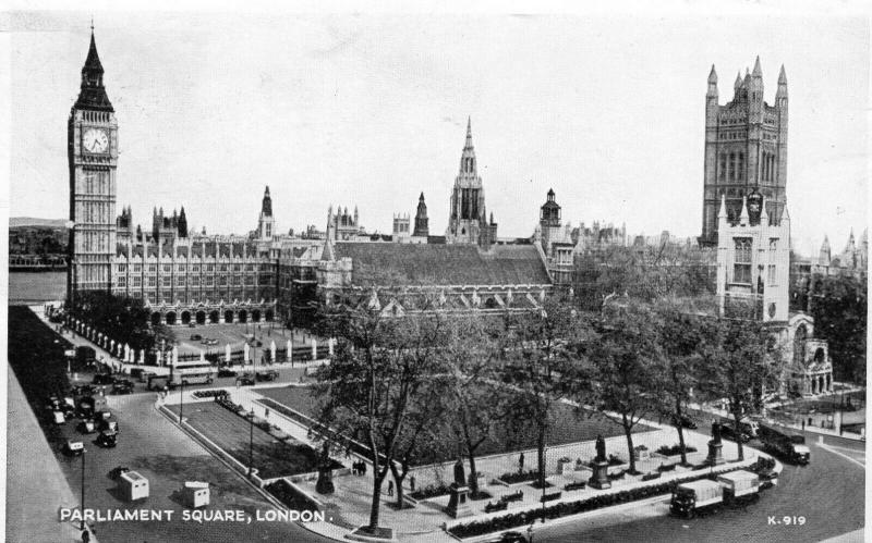 UK Parliament square London 01.55