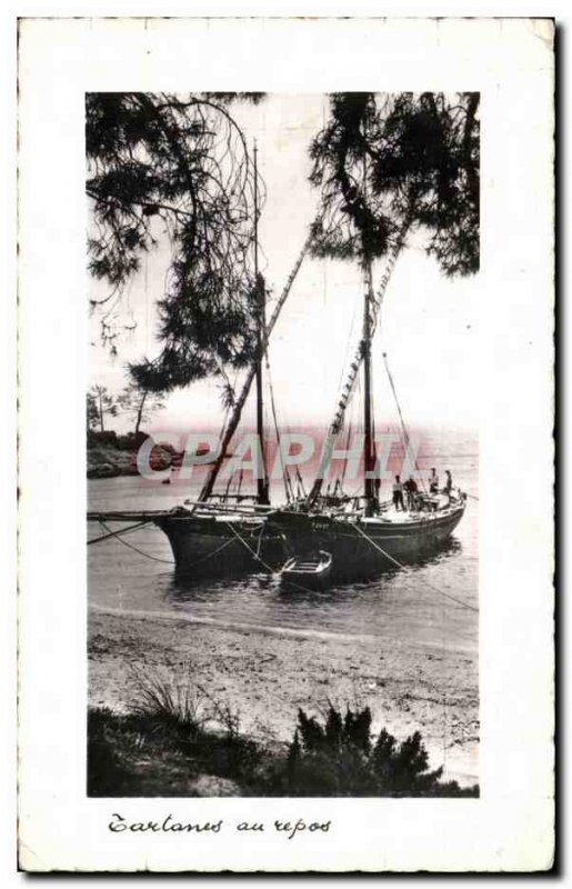 Postcard Old tartans at rest Boat Sailboat