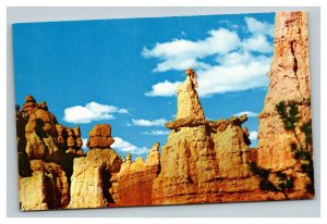 Vintage 1960's Postcard Queen Victoria Bryce Canyon National Park Utah