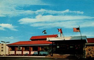 Canada Le Toit Rouge Restaurant Sherbrooke Montreal Chrome Postcard 08.78