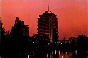 Bangkok, Thailand  DUSIT THANI HOTEL & Lumpini Park NIGHT VIEW  4X6 Postcard