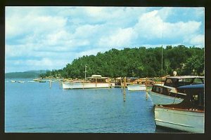 Burlington, Vermont/VT Postcard, Mallett's Bay Marine Base,  Lake Champlain