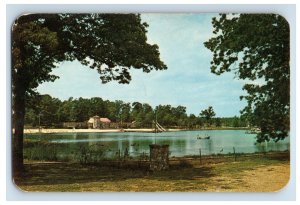 Vintage Livingston Park Lake Jackson, Miss. Postcard F114E