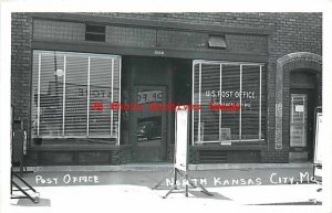 MO, North Kansas City, Missouri, RPPC, Post Office Building, Entrance View,Photo