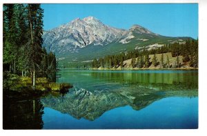 Pyramid Lake, Mountain, Jasper, Alberta