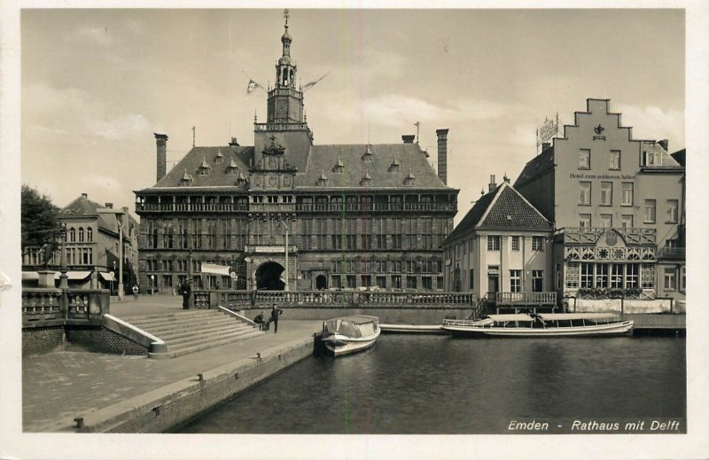 Sailing & navigation themed postcard Emden city hall cruise boat