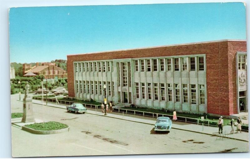 *Post Office Building Red Deer Alberta Canada Vintage Classic Cars Postcard B77