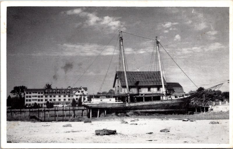 Kennebunkport Maine Regina & Nonantum Hotel Scenic Ship Beach WB Postcard