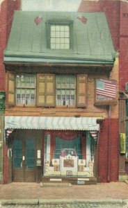 USA Betsy Ross House Philadelphia Vintage Postcard 07.35