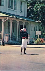 Postcard Fiji - Suva Traffic Policeman