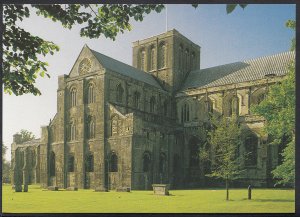 Hampshire Postcard - Winchester Cathedral From The North   LC4818