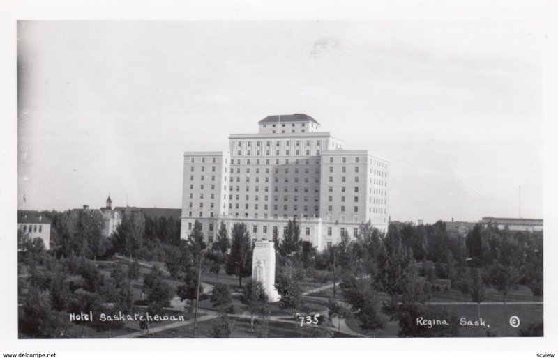 RP: REGINA , Saskatchewan , Canada , 1920-30s ;Hotel Saskatchewan