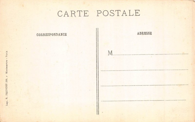 A827 France Amiens Market upon water Boats vintage postcard