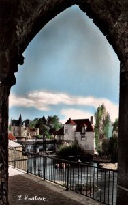 Moret-Sur-Loing,France BIN