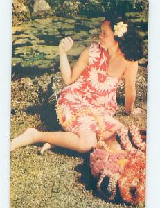 Pre-1980 Risque PRETTY HAWAIIAN GIRL WITH LEI STRINGER state of Hawaii hn4360