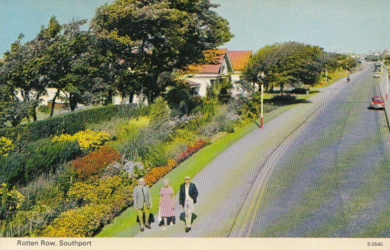 Lancashire Postcard - Rotten Row - Southport - Ref TZ3348