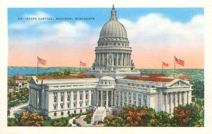 Madison Wisconsin State Capitol Linen Postcard Unused