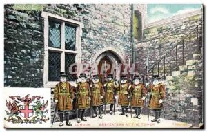 Great Britain Great Britain Old Postcard London Beefeaters at the Tower