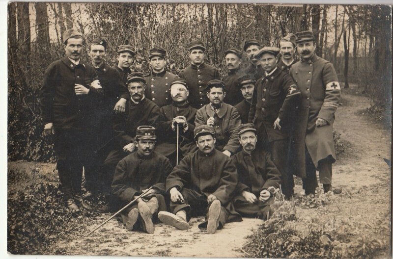 World War 1914-1918 military Red Cross sanitary soldiers France photo postcard