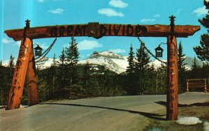 Vintage Postcard Banff-Yoho National Parks Archway Trans-Canada Highway Canada