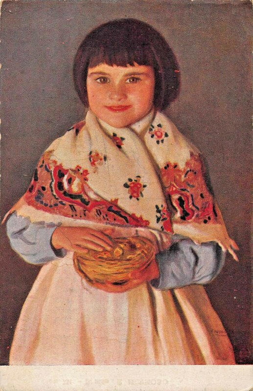 YOUNG SPANISH GIRL~TRADITIONAL COSTUME~HOLDING BIRD NEST-E HERMOSO POSTCARD