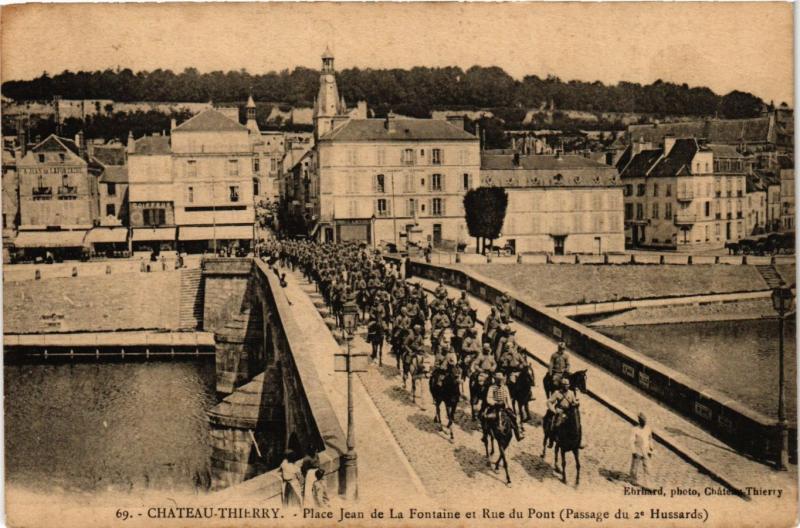 CPA Militaire, Chateau Thierry - Place Jean (278320)