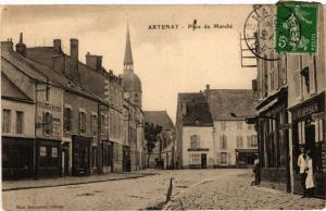 CPA AK ARTENAY - Place du Marché (271480)