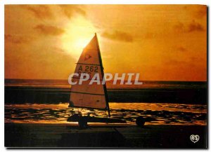 Modern Postcard La Cote d'Opal appeared in the wave and as enfalmmee