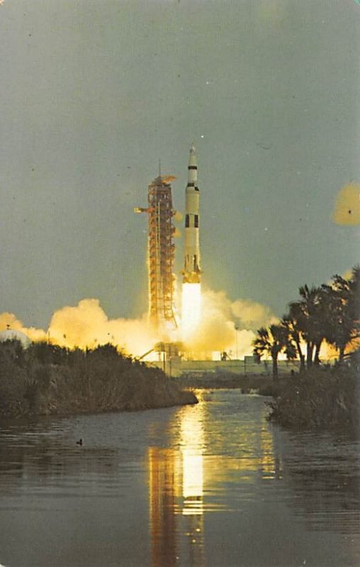 apollo 13 lift off