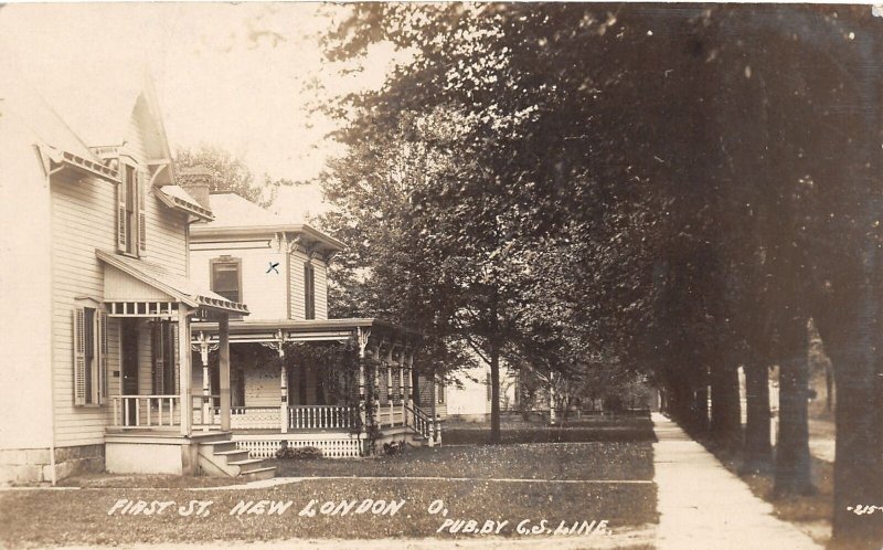 J39/ New London Ohio RPPC Postcard c1910 First Street Homes  305