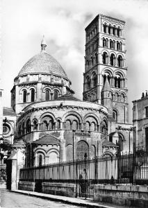 BR19609 Angouleme la cathedrale  france