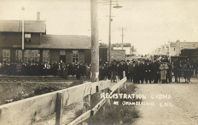 Chamberlain, South Dakota, Land Registration Crowd (1904) RPPC Postcard