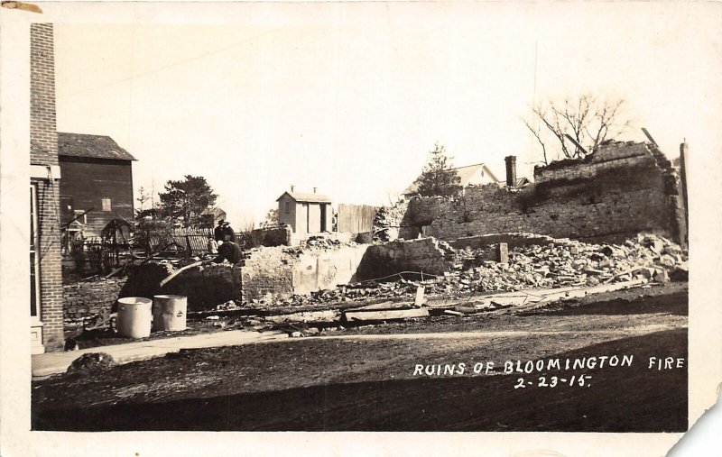 J7/ Bloomington Wisconsin RPPC Postcard c1910 Ruins Fire Disaster Building 64