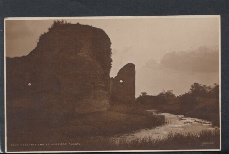 Sussex Postcard - Pevensey Castle and Moat   RS17847